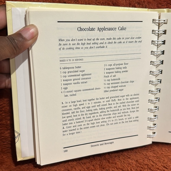 VINTAGE | The Best Slow Cooker Cookbook Ever ( copyright 1995 ) - Picture 8 of 8